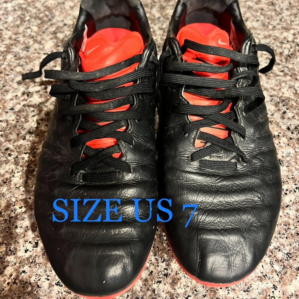 Nike Tiempo US Size 7